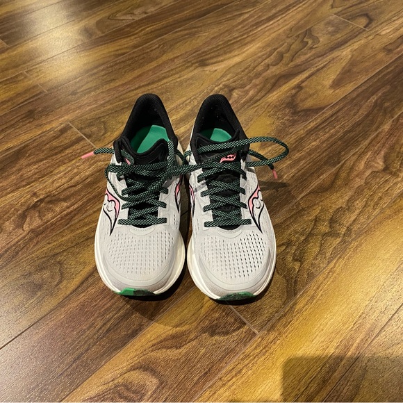 Saucony Endorphin Speed 3 - Picture 2 of 5